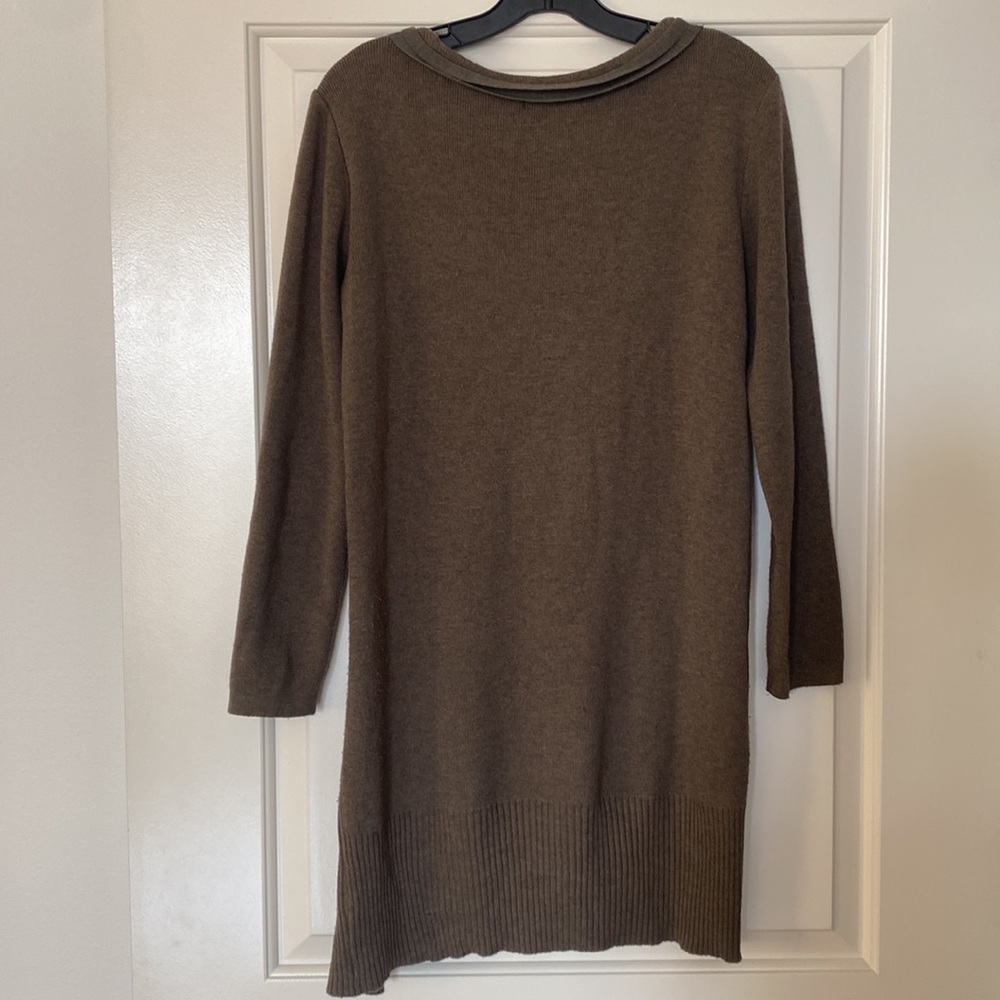 Sweater - Picture 3 of 3